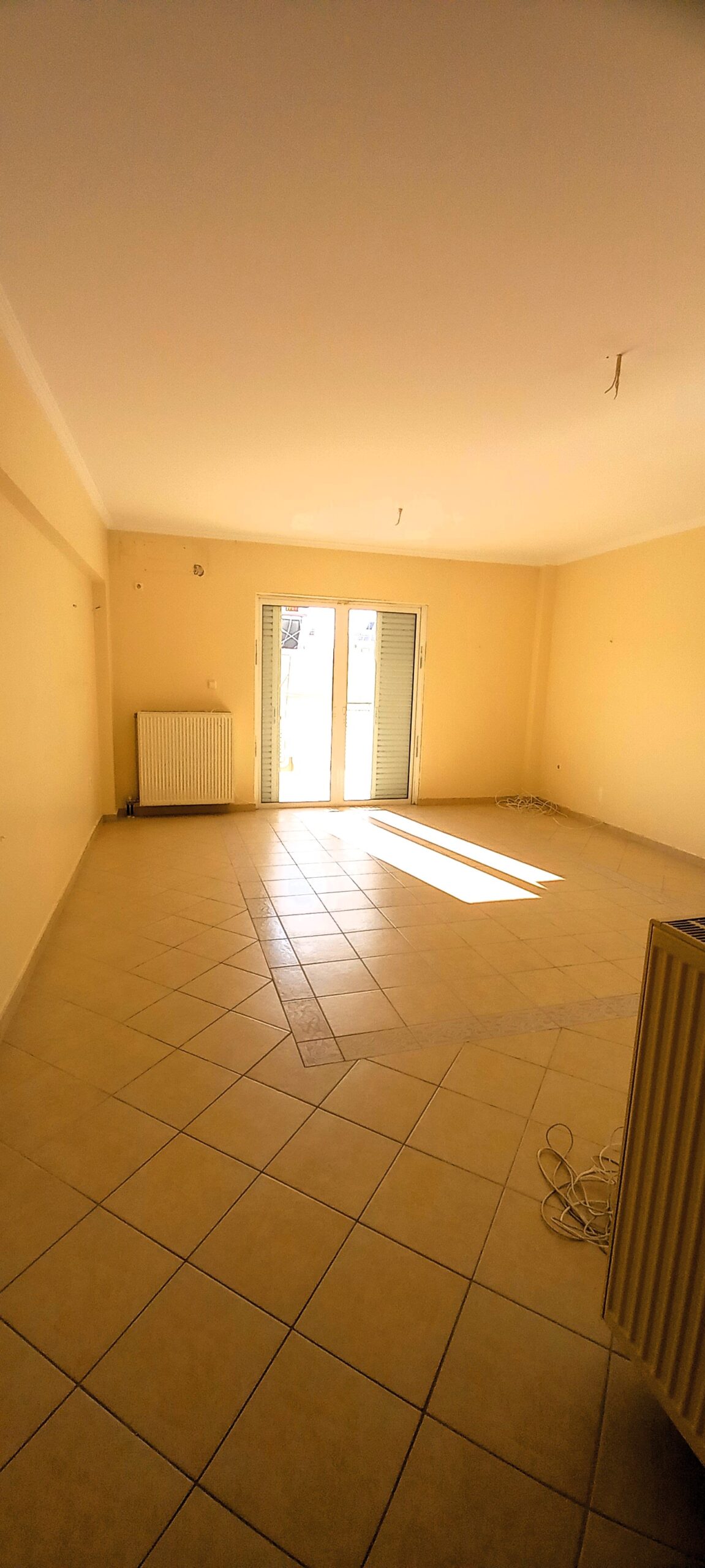 ΕΝΟΙΚΙΑΖΕΤΑΙ ΔΙΑΜΕΡΙΣΜΑ 90τμ ΣΤΟ ΚΕΡΑΤΣΙΝΙ