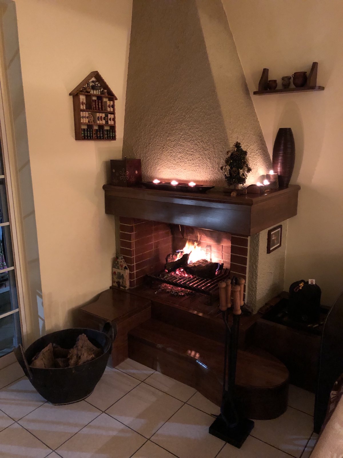 ΠΩΛΕΙΤΑΙ ΟΡΟΦΟΔΙΑΜΕΡΙΣΜΑ 86τμ ΣΤΟΝ ΠΕΙΡΑΙΑ