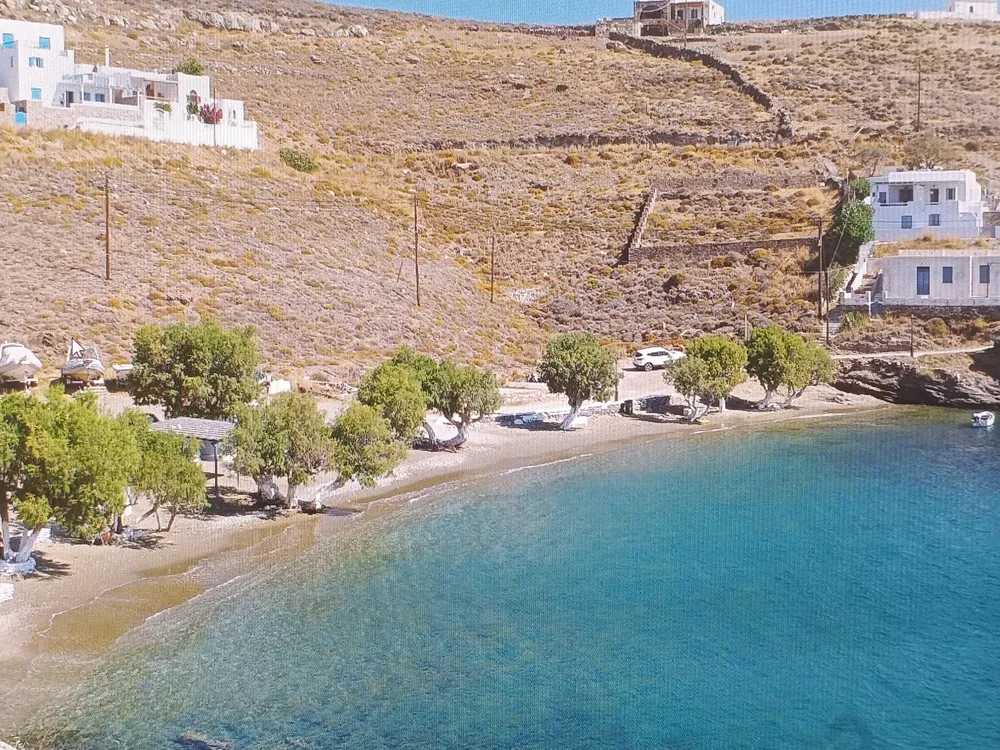 ΠΩΛΕΙΤΑΙ ΟΙΚΟΠΕΔΟ 633τμ ΣΤΑ ΛΟΥΤΡΑ ΚΥΘΝΟΥ