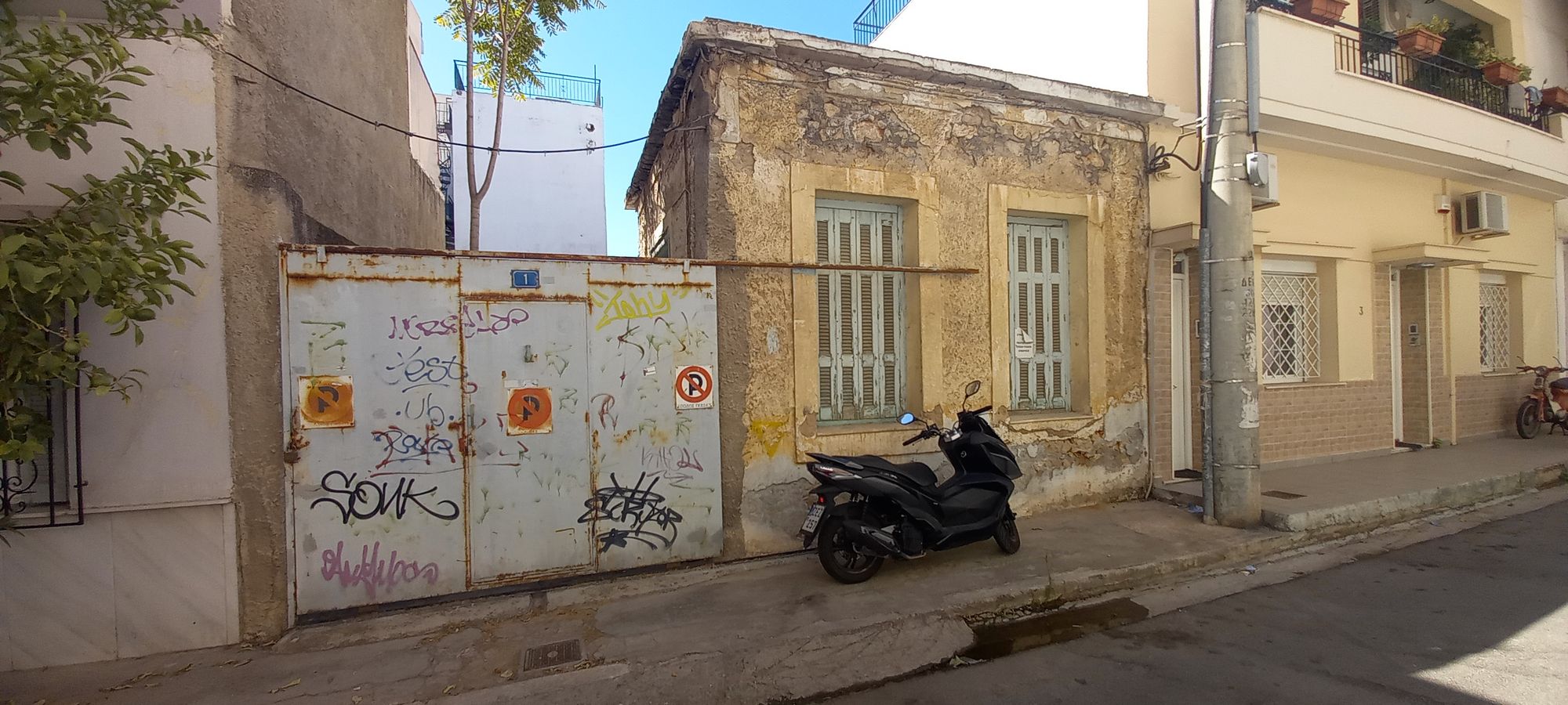 ΠΩΛΕΙΤΑΙ ΟΙΚΟΠΕΔΟ 112τμ ΣΤΟ ΚΕΡΑΤΣΙΝΙ